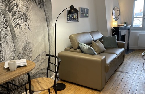 Dreux Wohnung | Dreux #6 - Charming studio under the roof