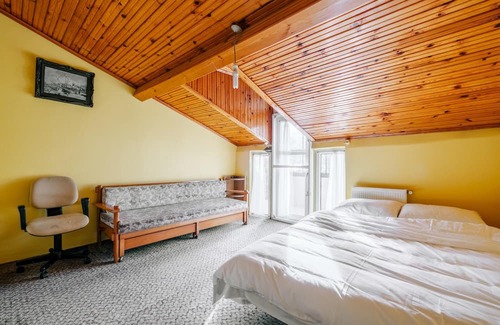 Southern Marmara Haus | House with Garden and Balcony in Kartepe