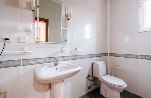 Southern Marmara Haus | House with Garden and Balcony in Kartepe