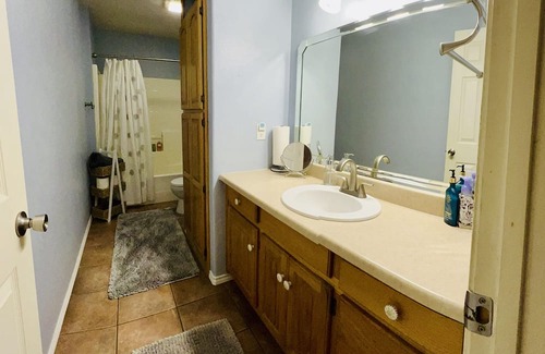 Amistad National Recreational Area Haus | Wake up to the soothing sounds of nature. Short-term. Weekly/monthly discounts.