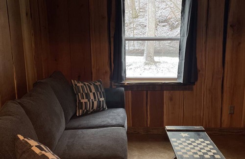 Elkins Kabine | Grain bin turned into tiny home. Bin there, Done that!