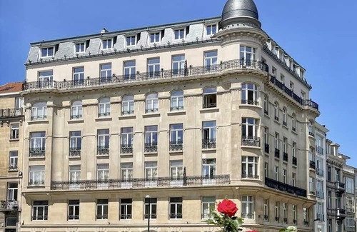 Ixelles Wohnung | Bel Appartement, Très Bien Situé, Avec Balcon. 2p