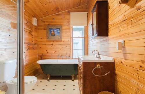 Tenby Point Hütte | Silverstone Cottage and Studio