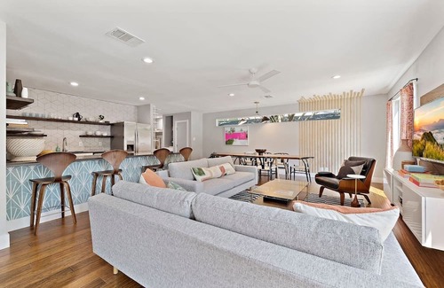 Dawson Haus | SoCo Groovy - Pool sleeps up to 14