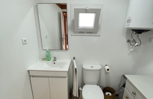 Bouvet Island Kabine | Modern Private Cabin in Praia Da Salema. Ideal for a quiet escape!