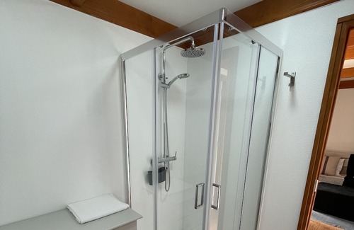 Bouvet Island Kabine | Modern Private Cabin in Praia Da Salema. Ideal for a quiet escape!