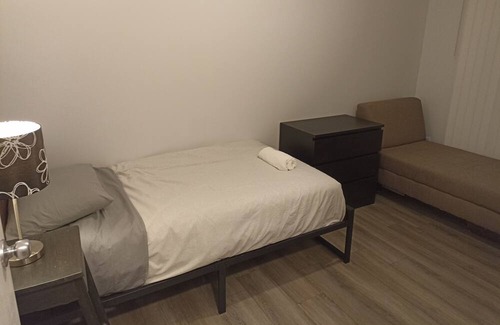 Winnipeg Haus | Tidy new townhouse, 3bdrm, 2 bthrm, balcony, attached garage. Close to Center