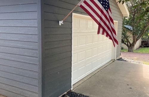 Bon Homme County Kabine | Cozy Cabin along Apple tree road with access to boat ramp for boating & fishing