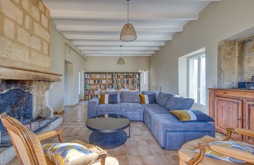 Rauzan Haus | Country Escape in Rauzan: Relaxation and Comfort in a Country House
