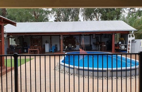 Cobram East Haus | Colonial cottage in Cobram