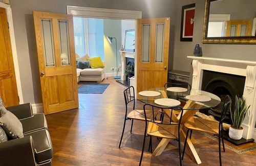 Preston Haus | Beautiful 3-Bed House in Preston