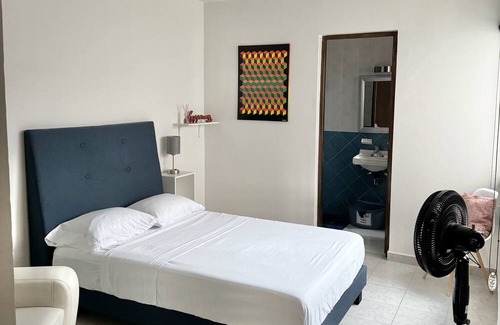 Las Bajadas Wohnung | Well located airconditioned apartment. We invoice!