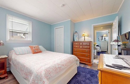 Brigantine Hütte | Excellent location!! Beach House 2 Blocks from the beach! Pet Friendly🐶