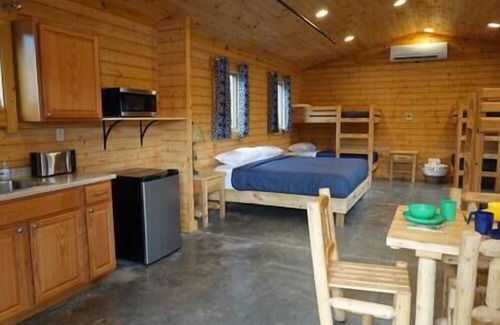 Sunset Haus | Mountain Pine Cabin at Keowee-Toxaway, Mountain Pine Cabin at Keowee-Toxaway