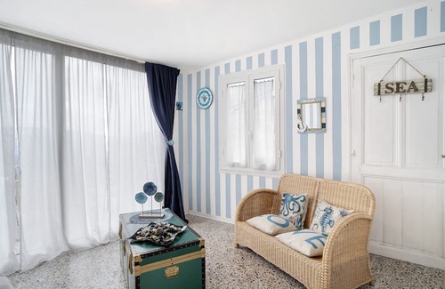 Villa Viani Wohnung | Apartment 'Divino' with Mountain View, Private Terrace and Wi-Fi
