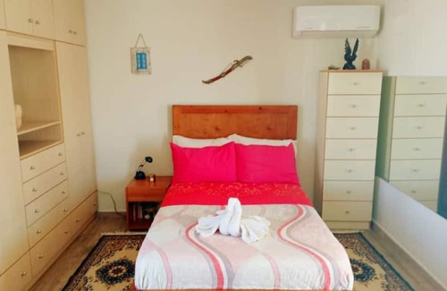 Papagou-Holargos Eigentumswohnung | Loft condo, great view! Next to metro station