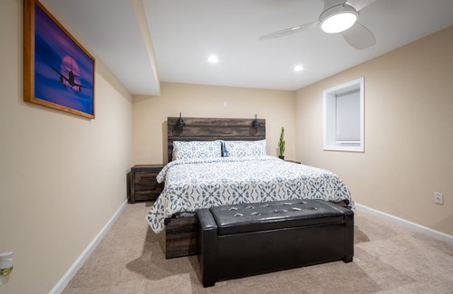 Newington Wohnung | Comfy&Spacious 1BD Springfield VA Basement Suite with Kitchenette