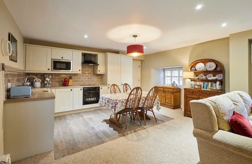 Peterlee Haus | Host & Stay | The Byre