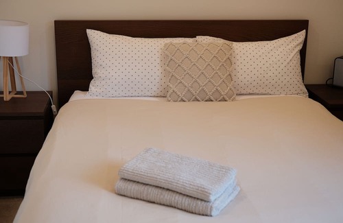 Aranda Haus | 3Brs-Elegant/Cosy/Pets-friendly