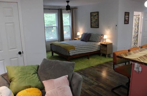 West Fork Haus | Private Countryside Loft Minutes from Fayetteville