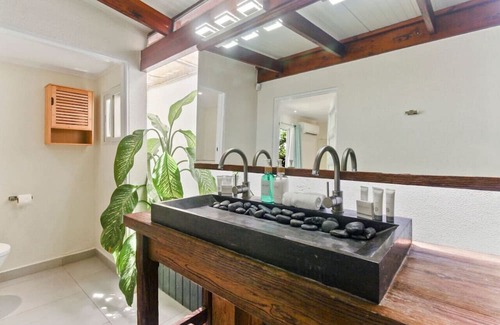 Boegoeroei Wohnung | Hidden Hill Bungalows 1 by Bocobay