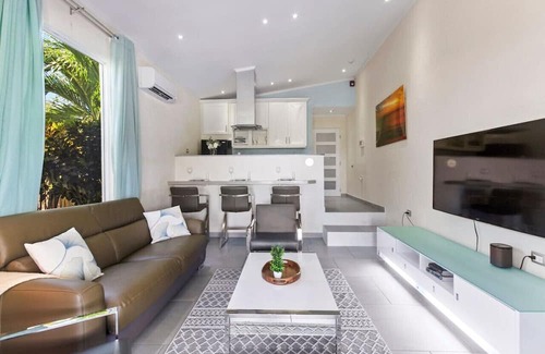 Boegoeroei Wohnung | Hidden Hill Bungalows 1 by Bocobay