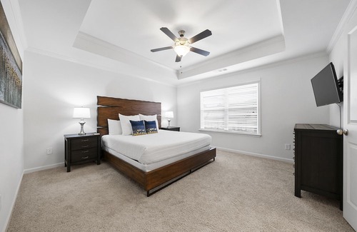 Cliftondale Haus | 3 Bedroom Fully Furnished Townhouse with Large Media Room and Large Rear Deck