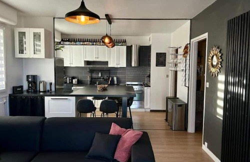Blatin Wohnung | Galaxie Appartement Moderne, Vue Ville et Puys