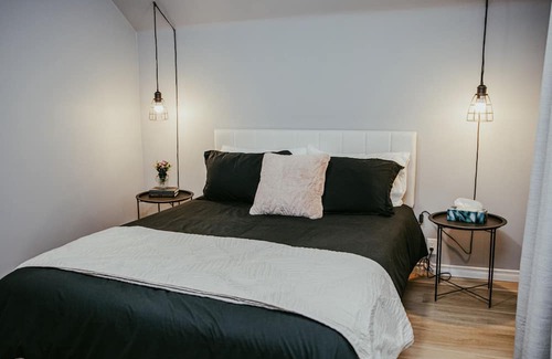 Timiskaming District Haus | The Miner's Den - NEW 4BED Executive Home