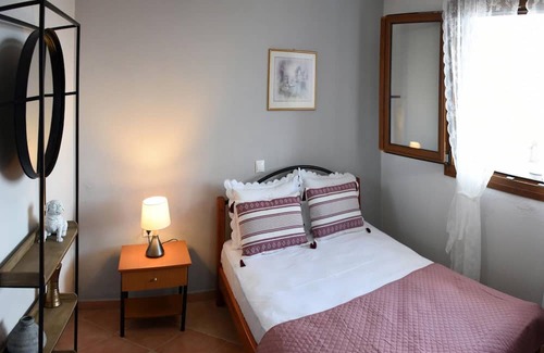 Sourpi Wohnung | Goddess Artemis Apartment