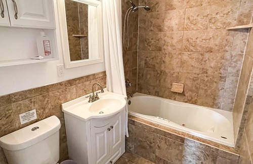 Arabi Haus | Quiet home 15min from FQ, 10min from trendy Bywater Neighborhood!