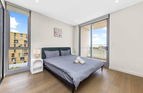 Lidcombe Wohnung | Top floor Apt right next to Accor Stadium