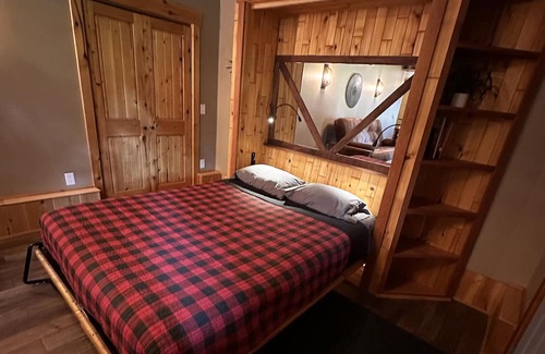 Ladysmith Haus | The BunkHouse, a Northwoods Escape