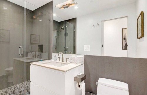 Midtown East Haus | 4B4B Triplex Historic Townhouse on Park Ave