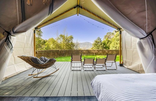 Dahu Bed & Breakfast | Grow Tree Glamping