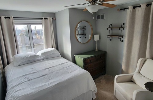 Anchorville Haus | Lake St. Clair Canal Cottage. Fishing, views, dockage, and more!