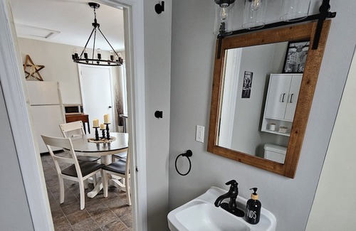 Kapuskasing Wohnung | High End Apartment with Farmhouse Charm in the Centre of Kapuskasing