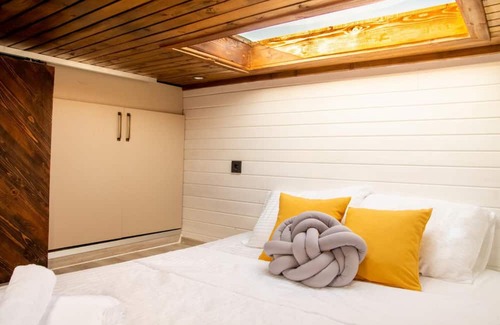 Karaburun Haus | Tiny House Framed by Nature near Sea in Karaburun