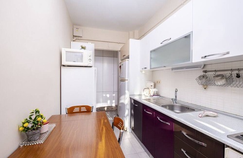 Caddebostan Mahallesi Wohnung | Chic Flat with Balcony Close to Caddebostan Shore