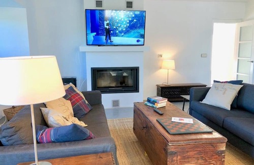 Loiba Haus | The Cliffs - CountrySeaSide Loiba