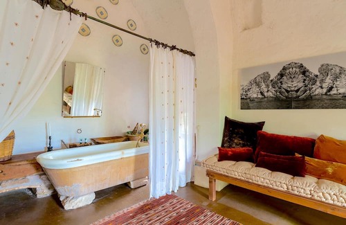 Pitigliano Haus | An Ancient "Convento" in Tuscany now with Pool for a Great Holiday