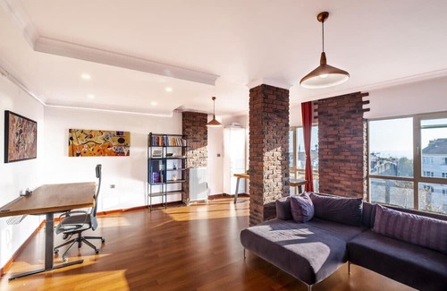 Maltepe Wohnung | Sleek Flat near Public Transportation in Maltepe