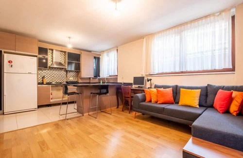 Uskudar Wohnung | Comfortable Flat with Central Location in Uskudar