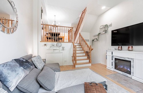 Old Town Haus | Townhome in Cabbagetown South