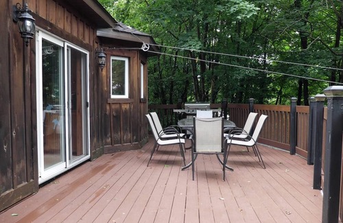 Gooderham Hütte | Spacious Cottage on the shores of Contau Lake