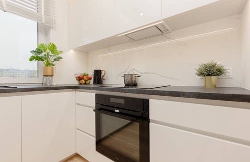 Bielany Wohnung | Loft Apartment With Parking by Renters