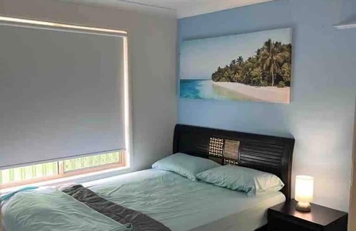 Calamvale Haus | Home away from Home