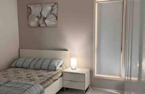 Calamvale Haus | Home away from Home
