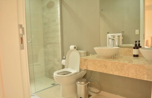 Asuncion Wohnung | Chic 2bdr: Prime Location in Brand-new Building I