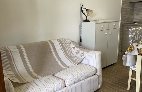 Marina di San Nicola Wohnung | Ground floor in residence with pool very central
